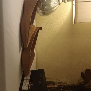 Camel colored pointed toe loafers